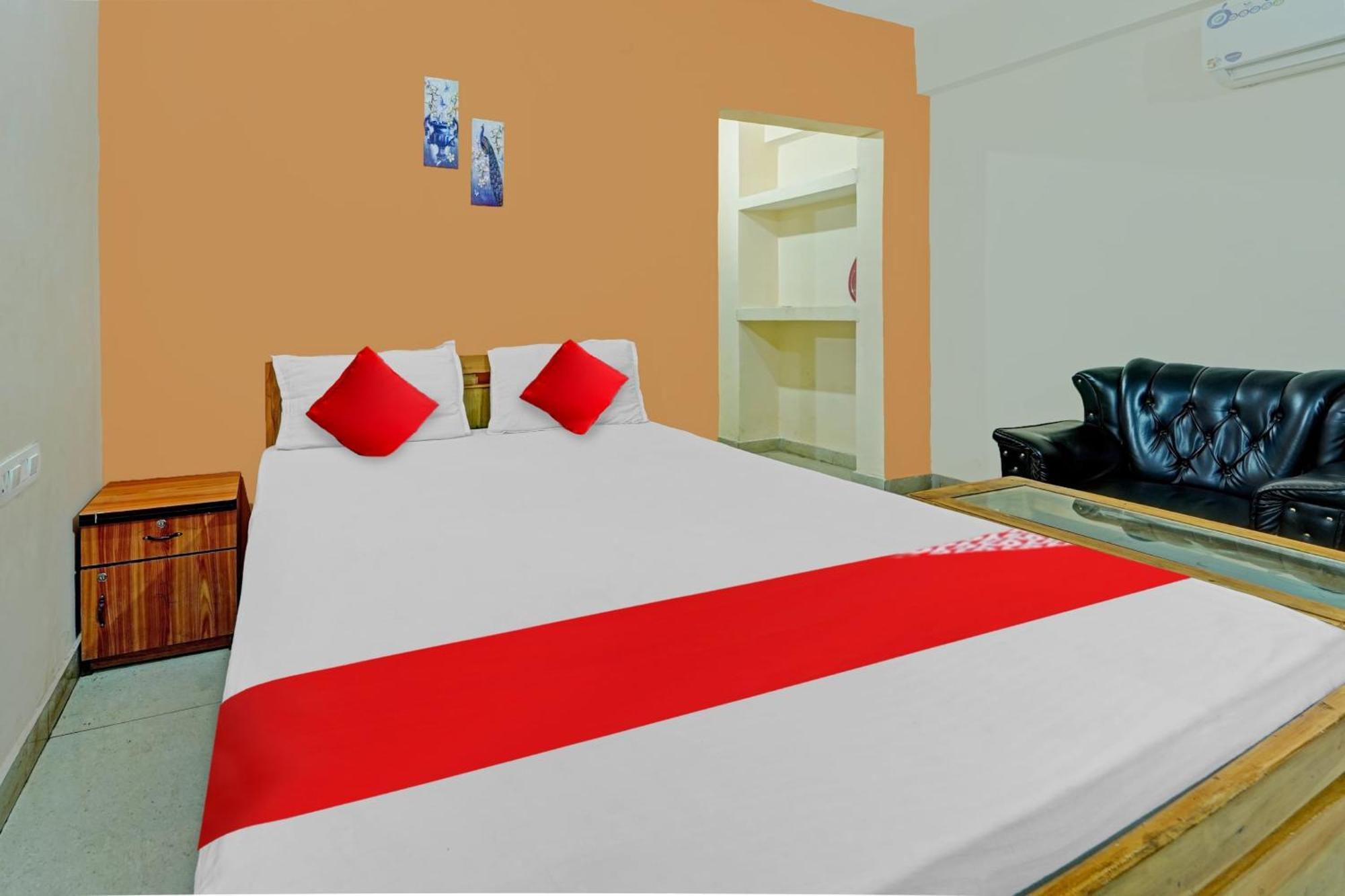 Hotel O Grand Paradise Inn & Banquet Hall Патна Екстериор снимка